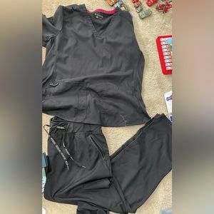 XL MedCouture Scrub Set